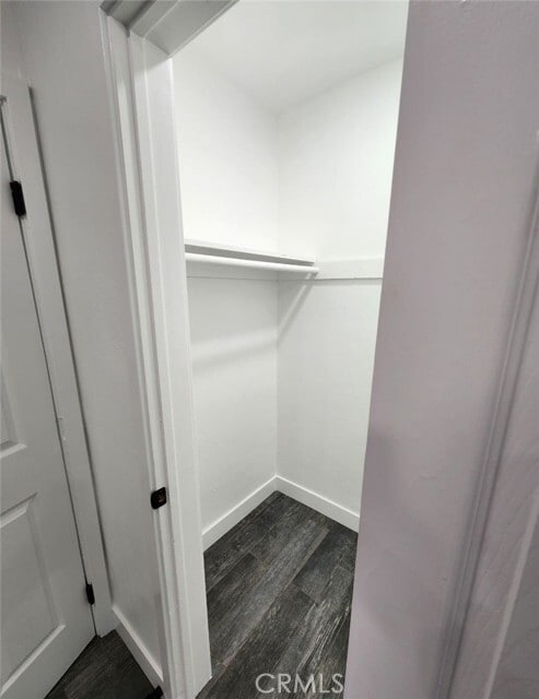 Building Photo - 714 W 95th St