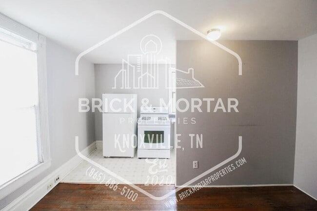 Building Photo - 817 Eleanor St