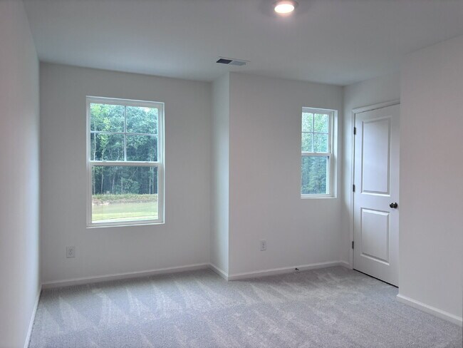 Building Photo - 10064 Regal Dr