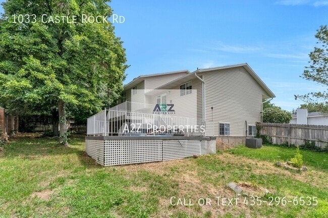 Building Photo - 1033 Castle Rock Rd