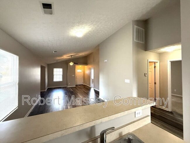 Building Photo - 7042 Shanty Creek Dr