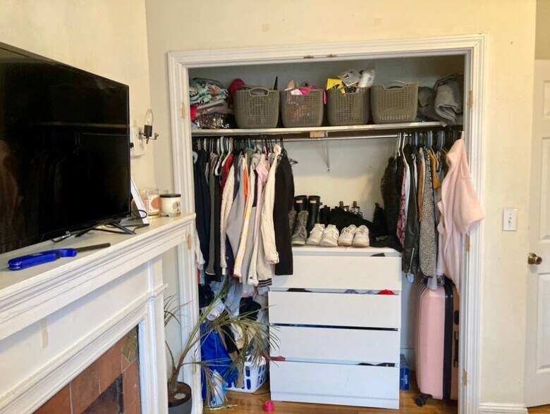 Building Photo - 62 Egmont St