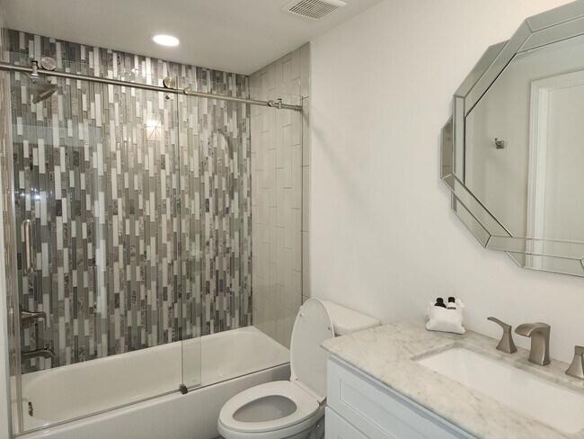 Building Photo - 4265 Parnell Rd