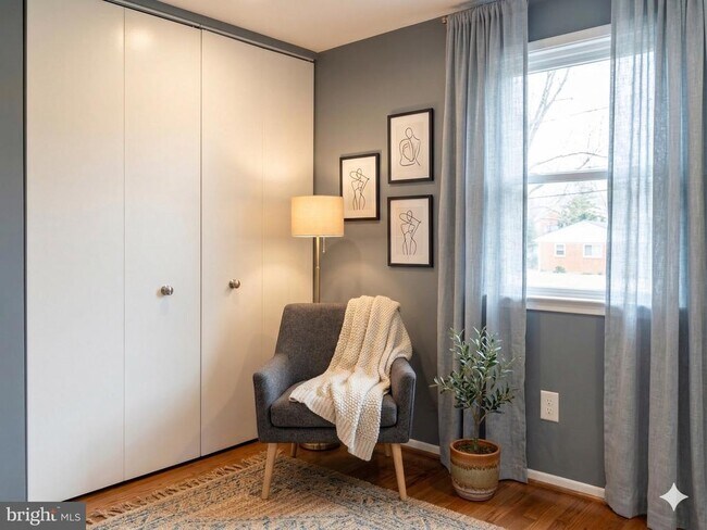 Building Photo - 14423 Pebble Hill Ln