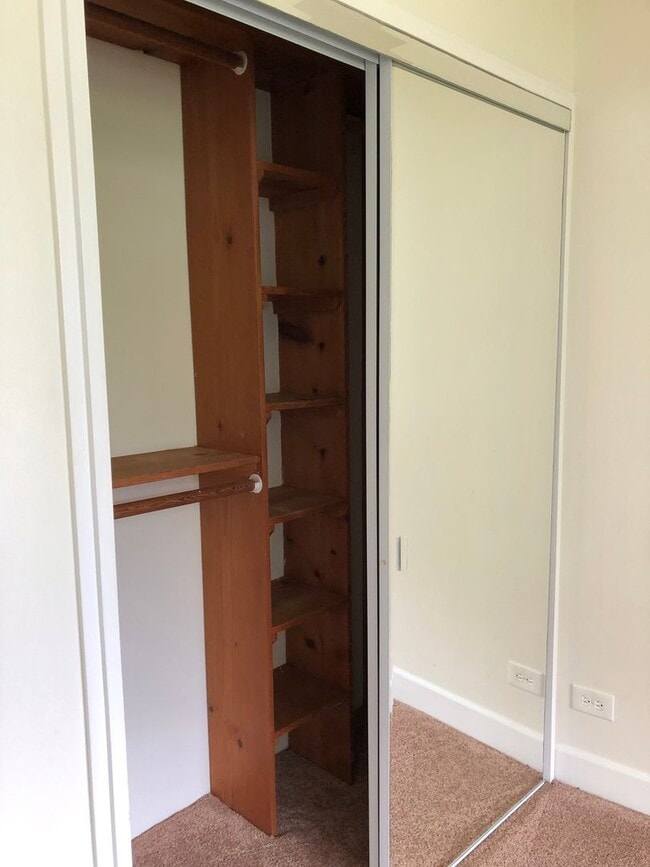 Building Photo - 2 Bed 2 Bath 1 Parking at Marco Polo Apartments, Great Views and Amenities!!!