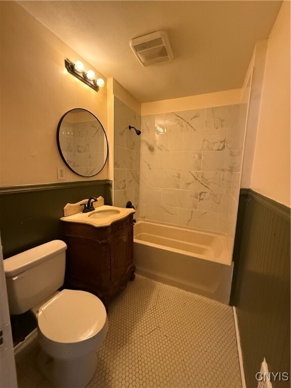 Building Photo - 1200 N Glencove Rd