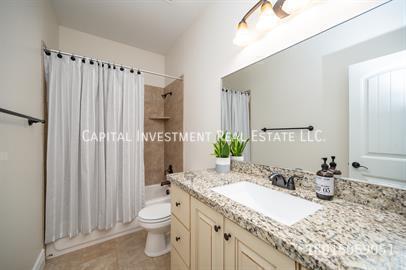 Building Photo - 222 Parkway Cir