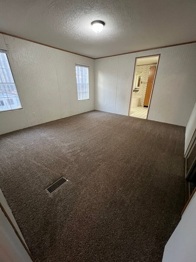 Building Photo - 34 Goldfinch Ln