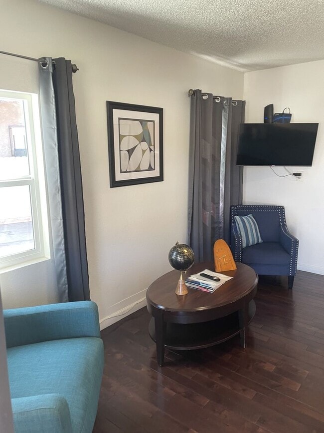 Building Photo - Wonderful Newly Remodeled 2 Bedroom House in Prime Alhambra Location Fully Furnished