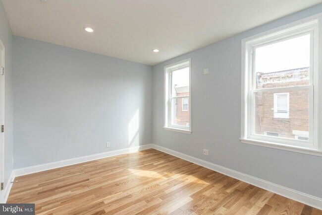 Building Photo - 1250 S Bucknell St