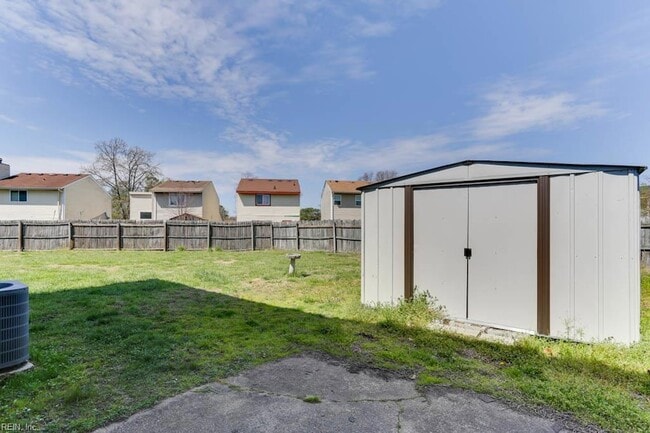 Building Photo - 3808 Sugar Creek Cir