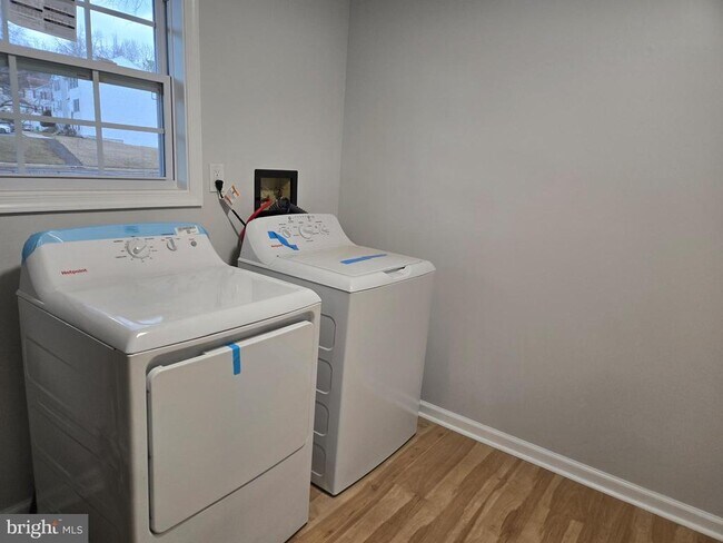 Building Photo - 732 Narrowleaf Dr