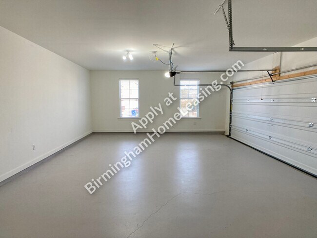 Building Photo - 4028 Laura Ln