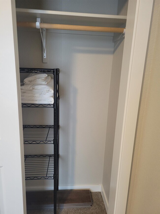 Building Photo - 5929 S Boddington Ln