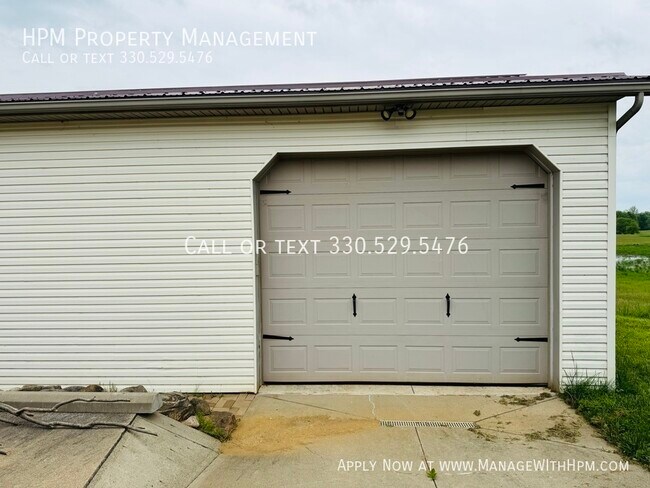 Building Photo - 12350 Navarre Rd SW