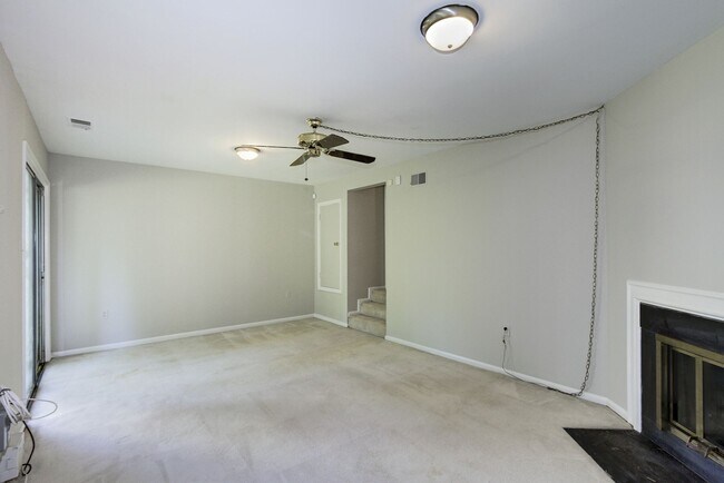 Building Photo - 11906 Shagbark Dr