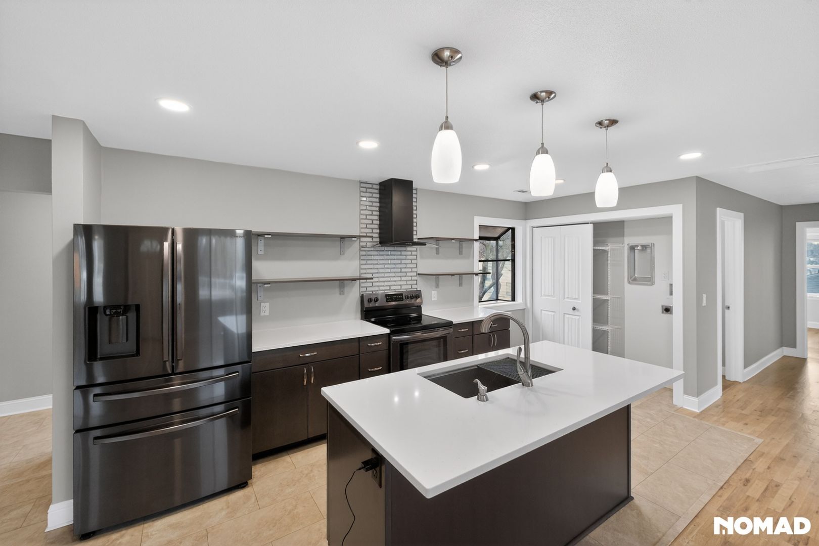 Building Photo - 785 Eastmont Ave