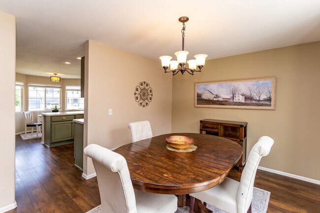 Building Photo - Spacious Corner Lot Gem in Ridgeview at St...