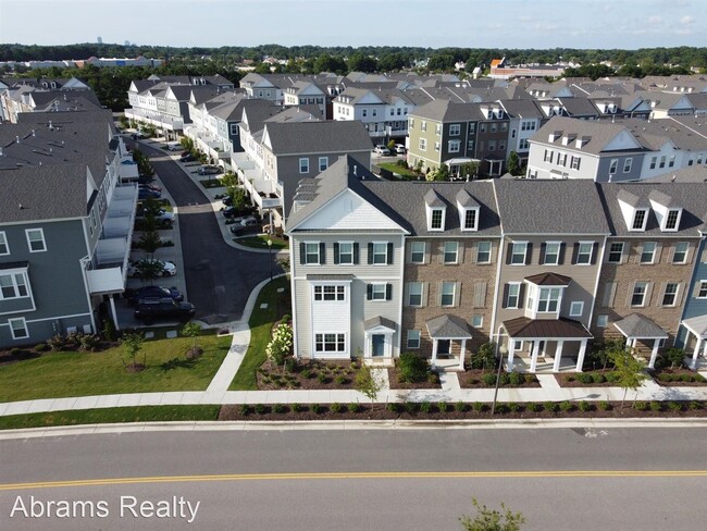 Building Photo - 3 br, 2.5 bath House - 4164 Beckenham Blvd