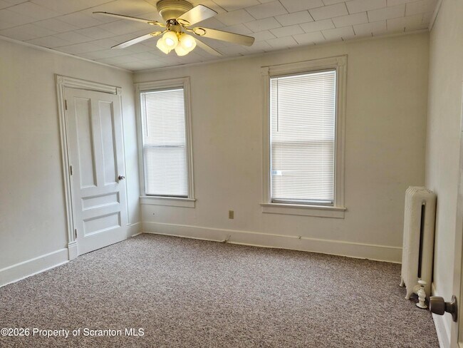 Building Photo - 109 Salem Ave