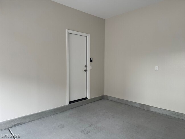 Building Photo - 5958 Night Hawk Hill St