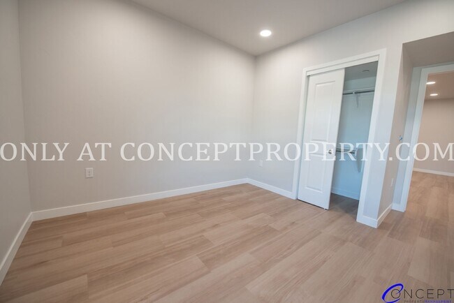 Building Photo - Brand-New Luxury Living with Mountain Charm at Studio Crossing - ***ONE MONTH RENT FREE(oac)***