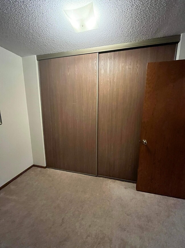 Building Photo - 1645 Donald Ct