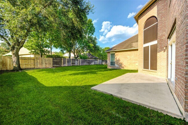 Building Photo - 22926 Emily Trace Ln