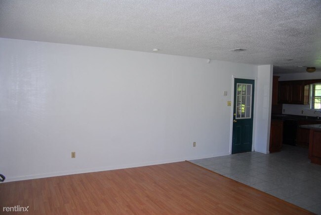 Building Photo - 3 br, 2 bath House - 2322 Norris Cir