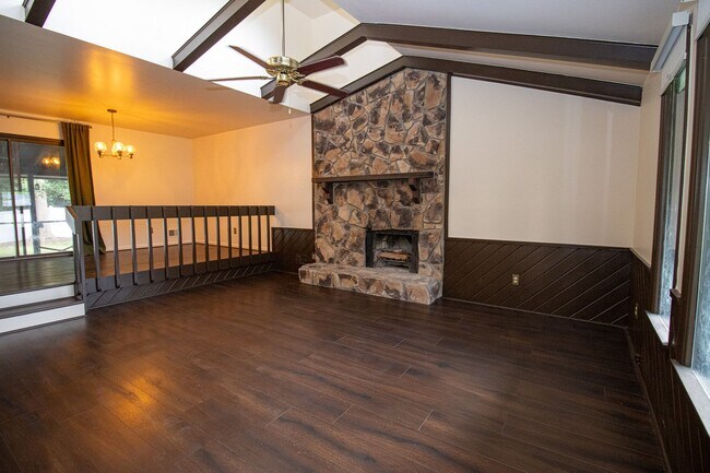 Building Photo - Beautiful Three Bedroom Home for Rent – 1440 Land of Lakes Circle, Lexington, SC