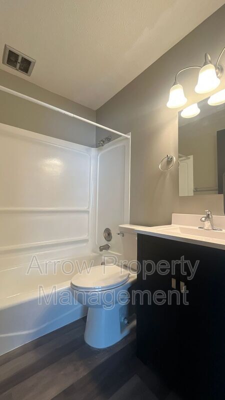 Building Photo - 1215 E Street-12