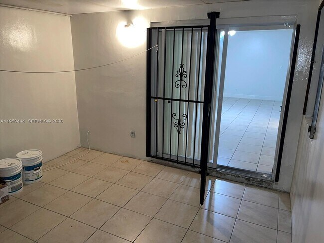 Building Photo - 5953 NW 25th Ct