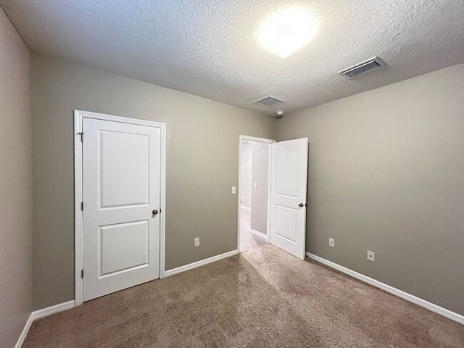 Building Photo - Beautiful, 3 Bedroom Home!!