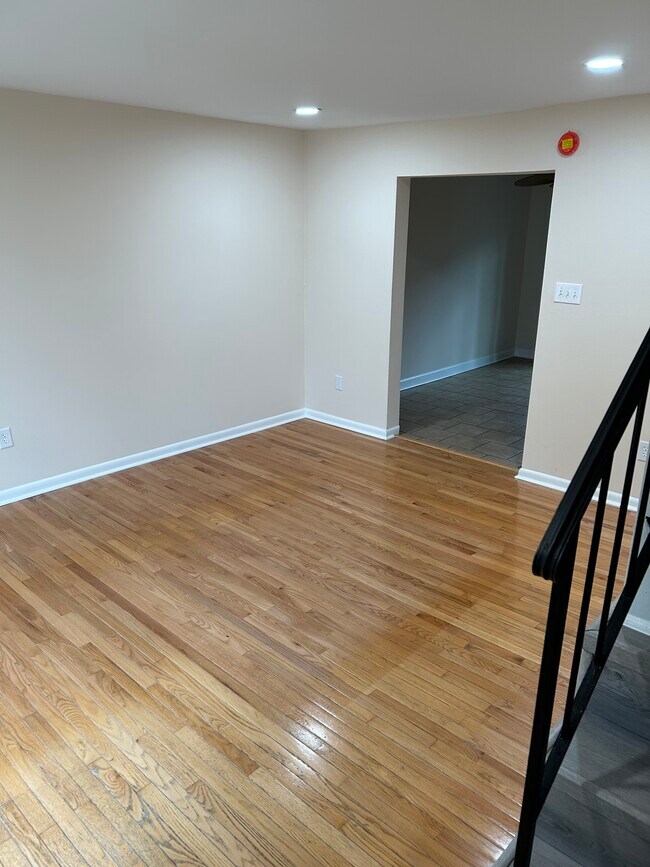 Building Photo - 18 Monhegan Ct