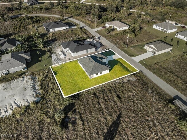 Building Photo - 1024 Halby Ave S