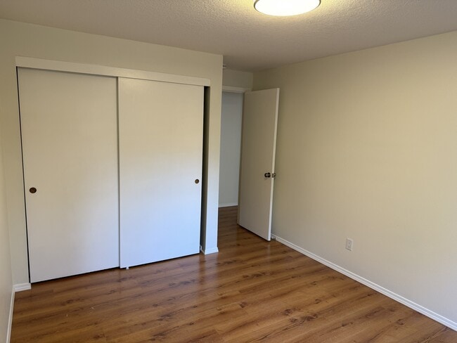 Building Photo - 13235 SW Barberry Dr