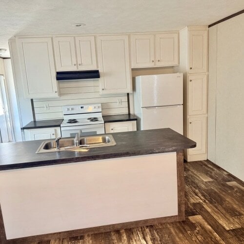 Building Photo - 110 Jones St