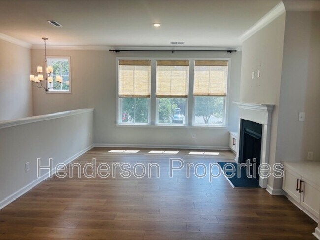 Building Photo - 3008 Oak Landing Dr