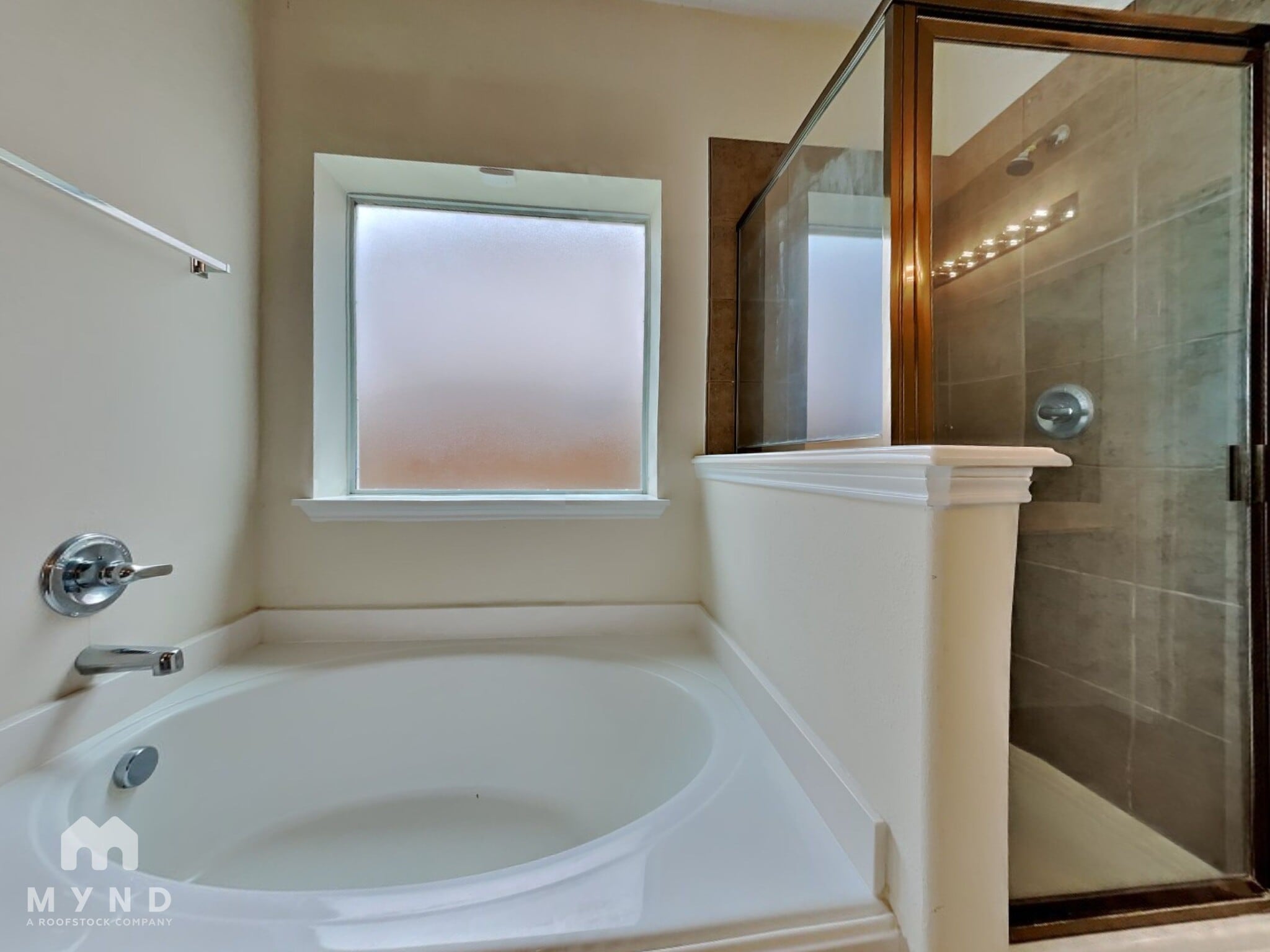 Building Photo - 17934 Barton Ridge Ln