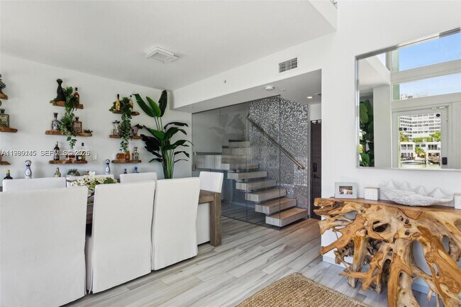 Building Photo - 101 N Shore Dr