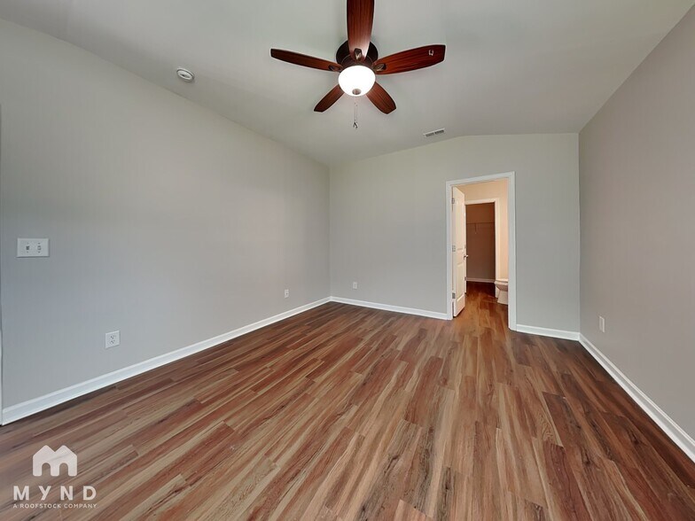 Building Photo - 70 Briar Ridge Ln