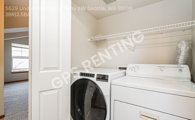 Building Photo - 5629 Fauntleroy Way SW