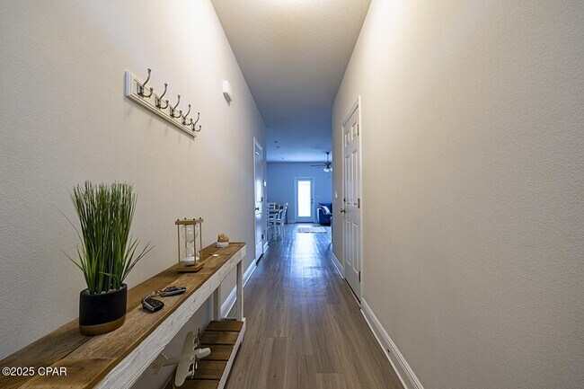 Building Photo - 1882 Pointe Dr