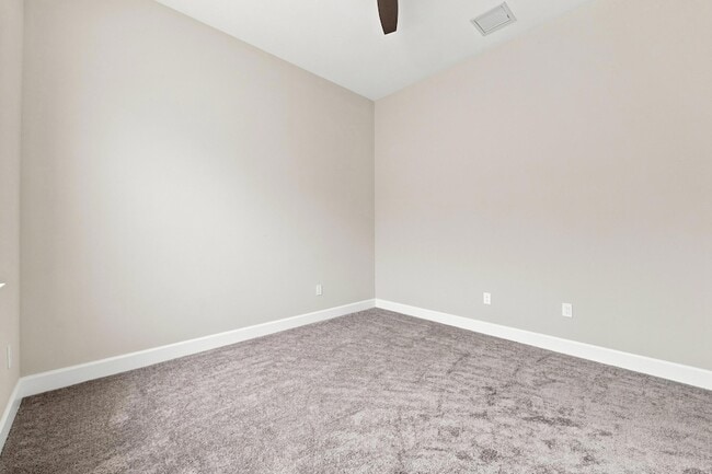 Building Photo - 5608 Macoon Wy