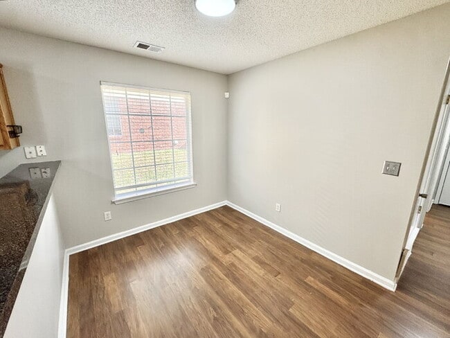 Building Photo - 10095 Nolton Cir