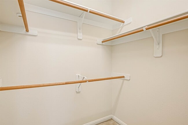 Building Photo - 16635 Bishop Knoll Ln