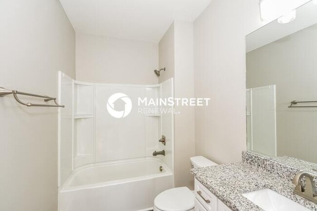 Building Photo - 2 Bedroom Pet-Friendly Home in Lebanon, TN with Main Street Renewal