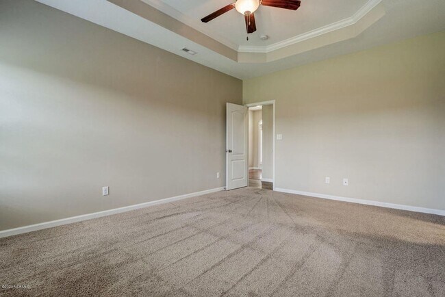 Building Photo - 116 Regatta Way