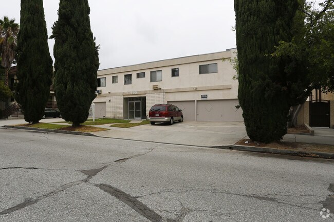 Building Photo - Imperial