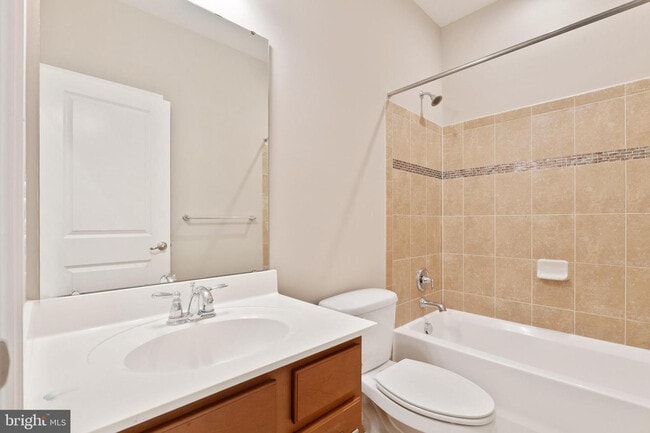 Building Photo - 9418 Paragon Ct